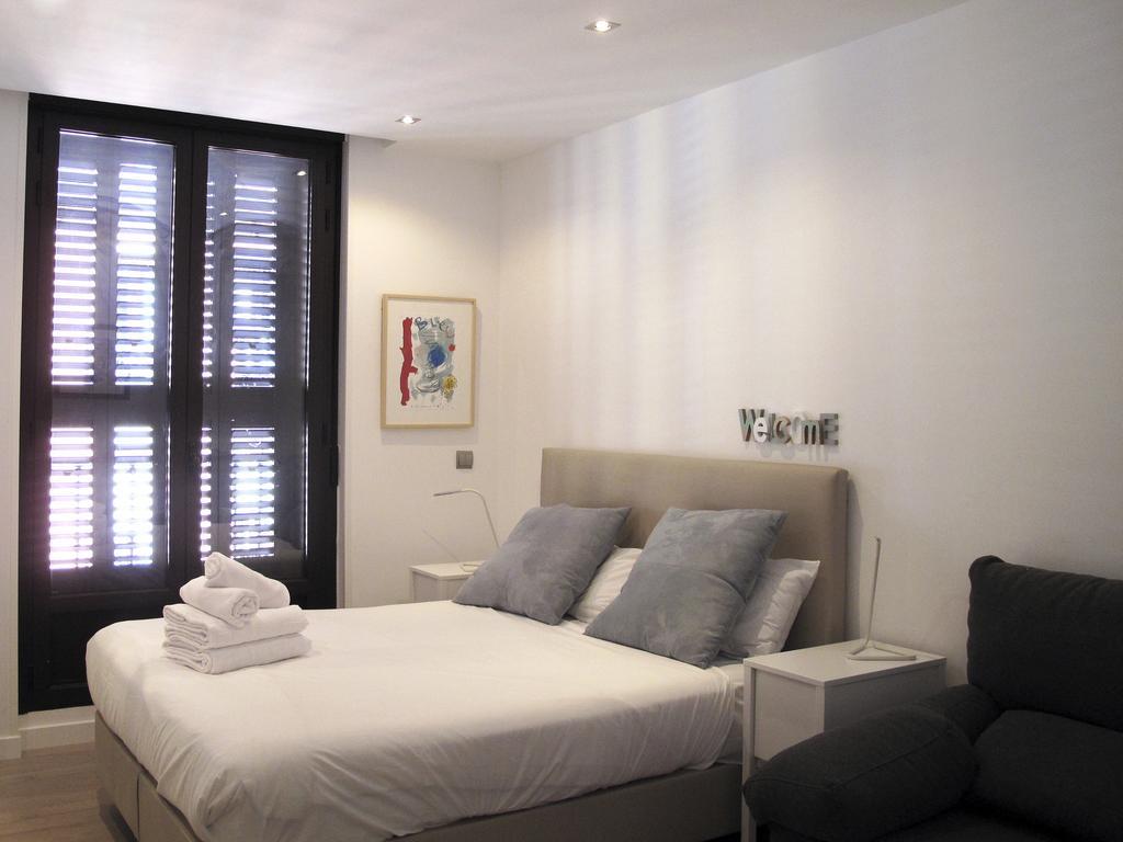 Arenal Suites Preciados Madri Exterior foto